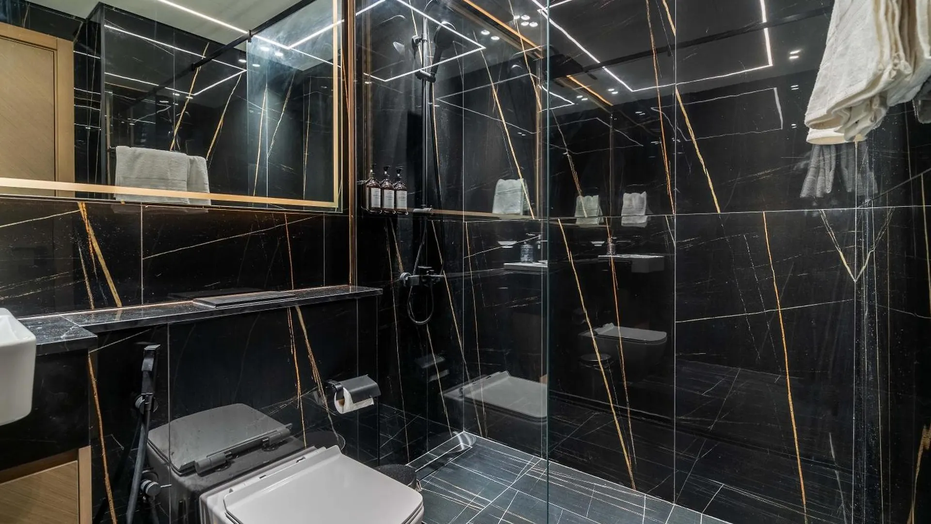 Modern 1Br Apartment In Jvc With Amazing Amenities Dubai 0*,  United Arab Emirates